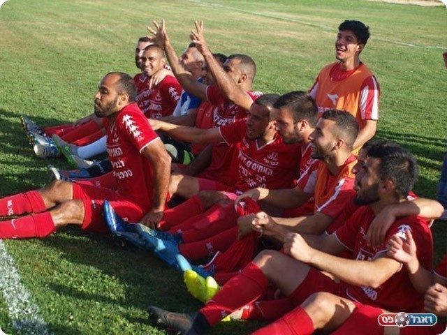 שחקני כפר כנא בסיום (דאפר מחאמיד)